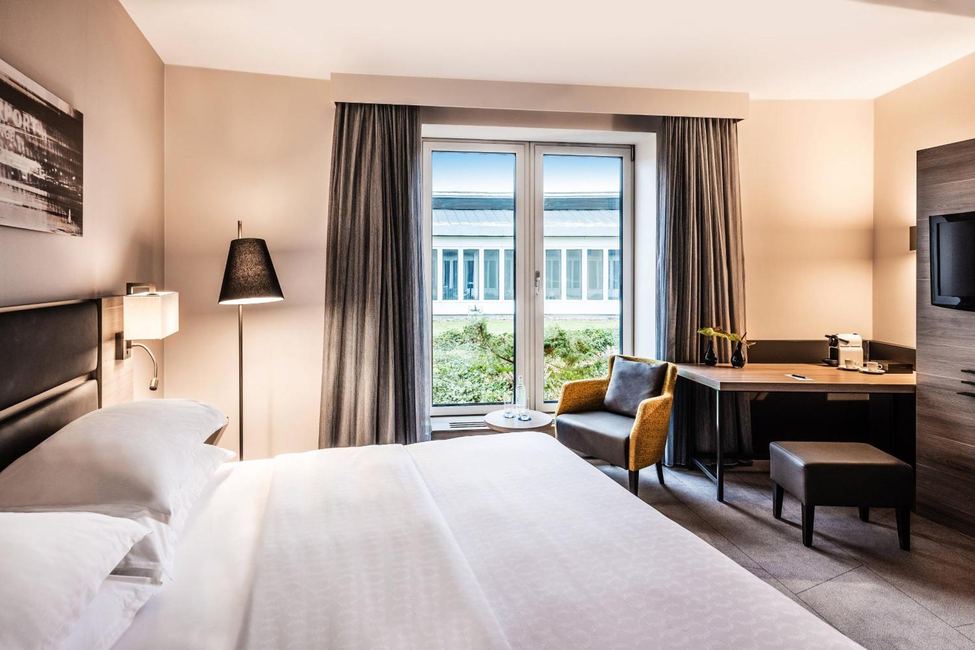 Sheraton Airport Hotel